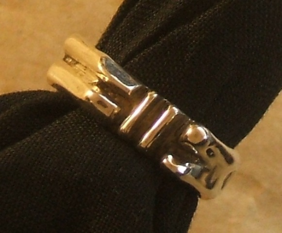 cast sterling ring sz 5.5 aa